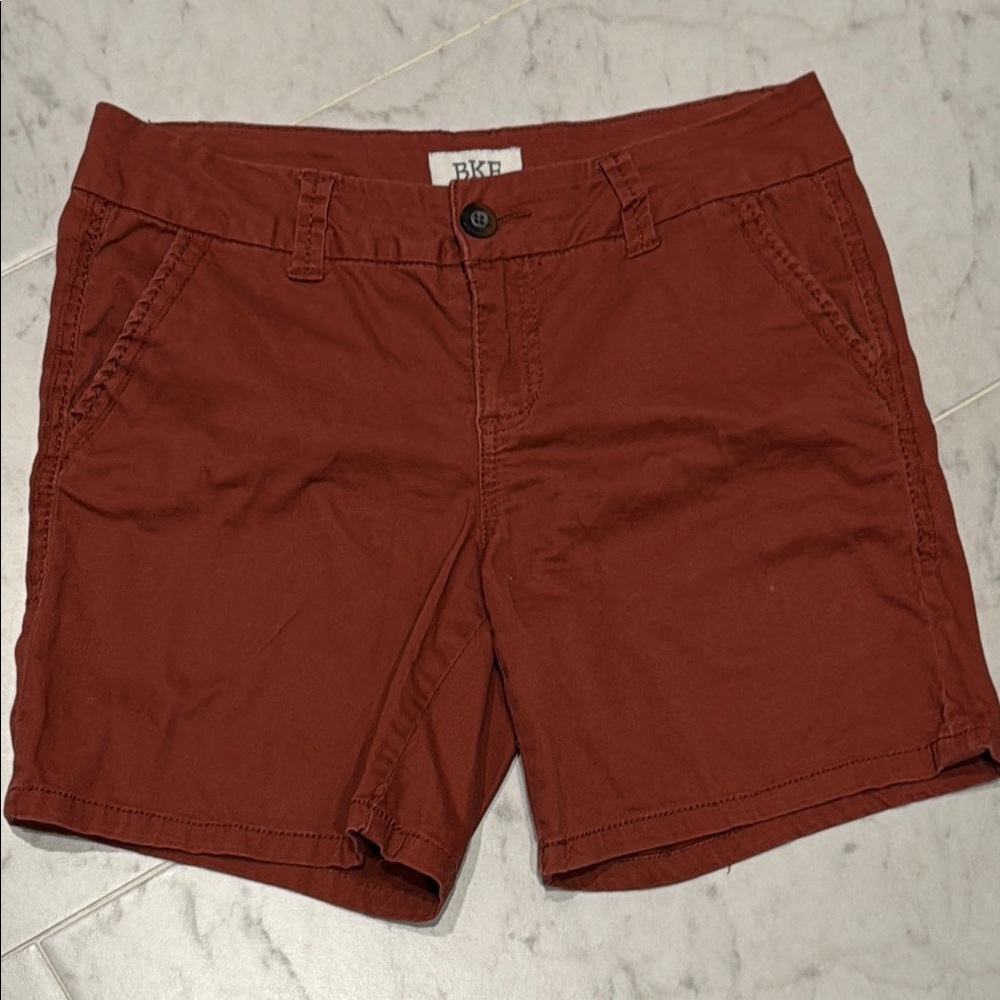 BKE Women's Rust Shorts